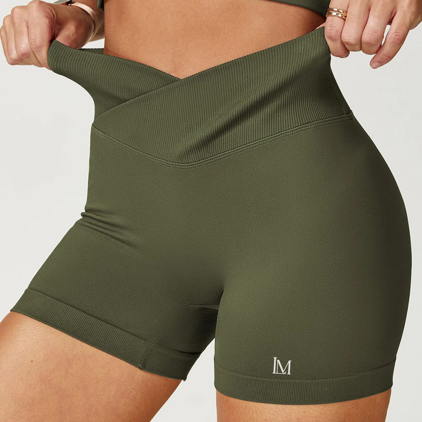 Gym shorts - V shorts